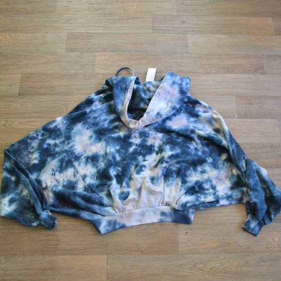 NWT Young Fabulous & Broke Raissa Tie Dye Sweatshirt Size S/M - Picture 2 of 5